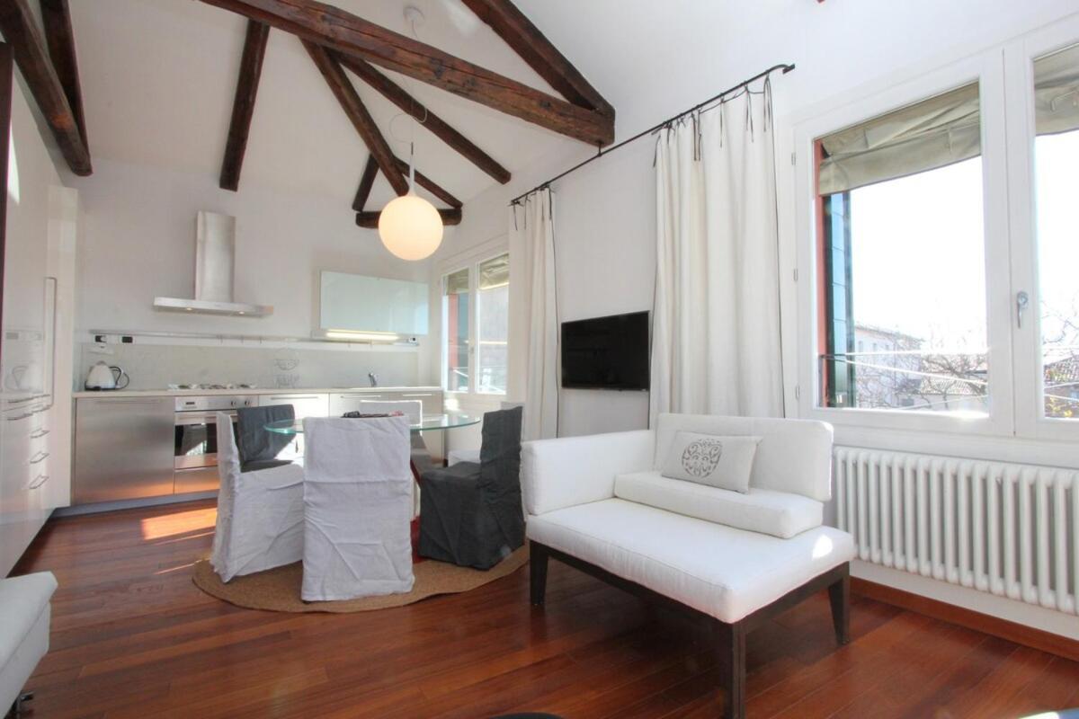 Attic Design Terrace Apartamento Venecia